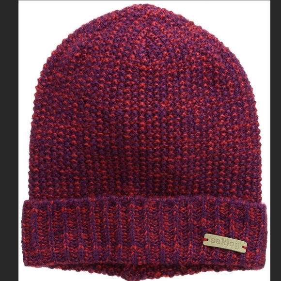 Oakley Accessories - Oakley Women's Lima Beanie - Helio Purple PRICE FIRM NO OFFERS